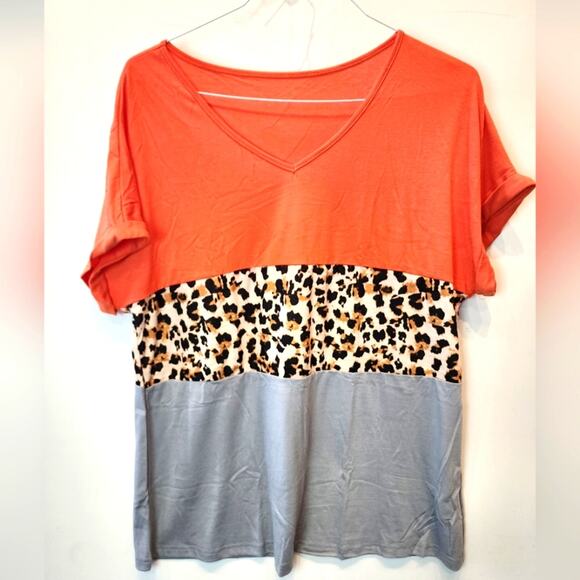 New Short Sleeve T-Shirt Orange Animal Print Casual V-Neck Tee Size XL - Picture 1 of 5